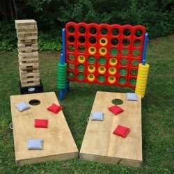 Giant Connect 4, Giant Jenga and Cornhole