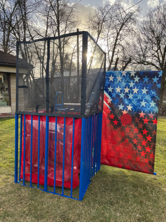Dunk Tank 500 Gallon SpaceSaver Patriot Blue